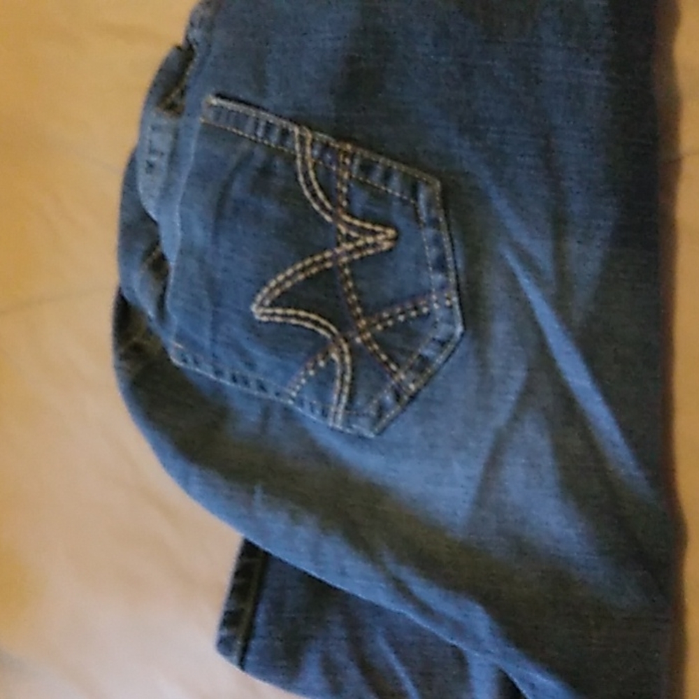 3x maternity shorts